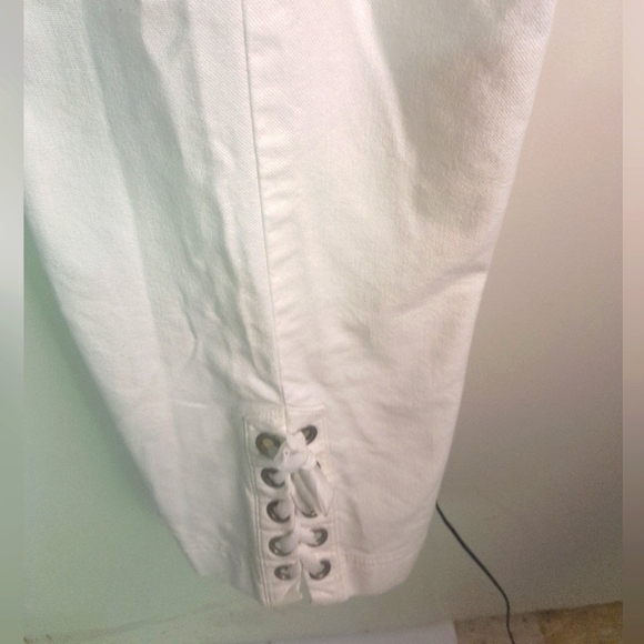 Express Stretch Cropped Pants w/lace bottom Size 9/10 - Picture 2 of 9